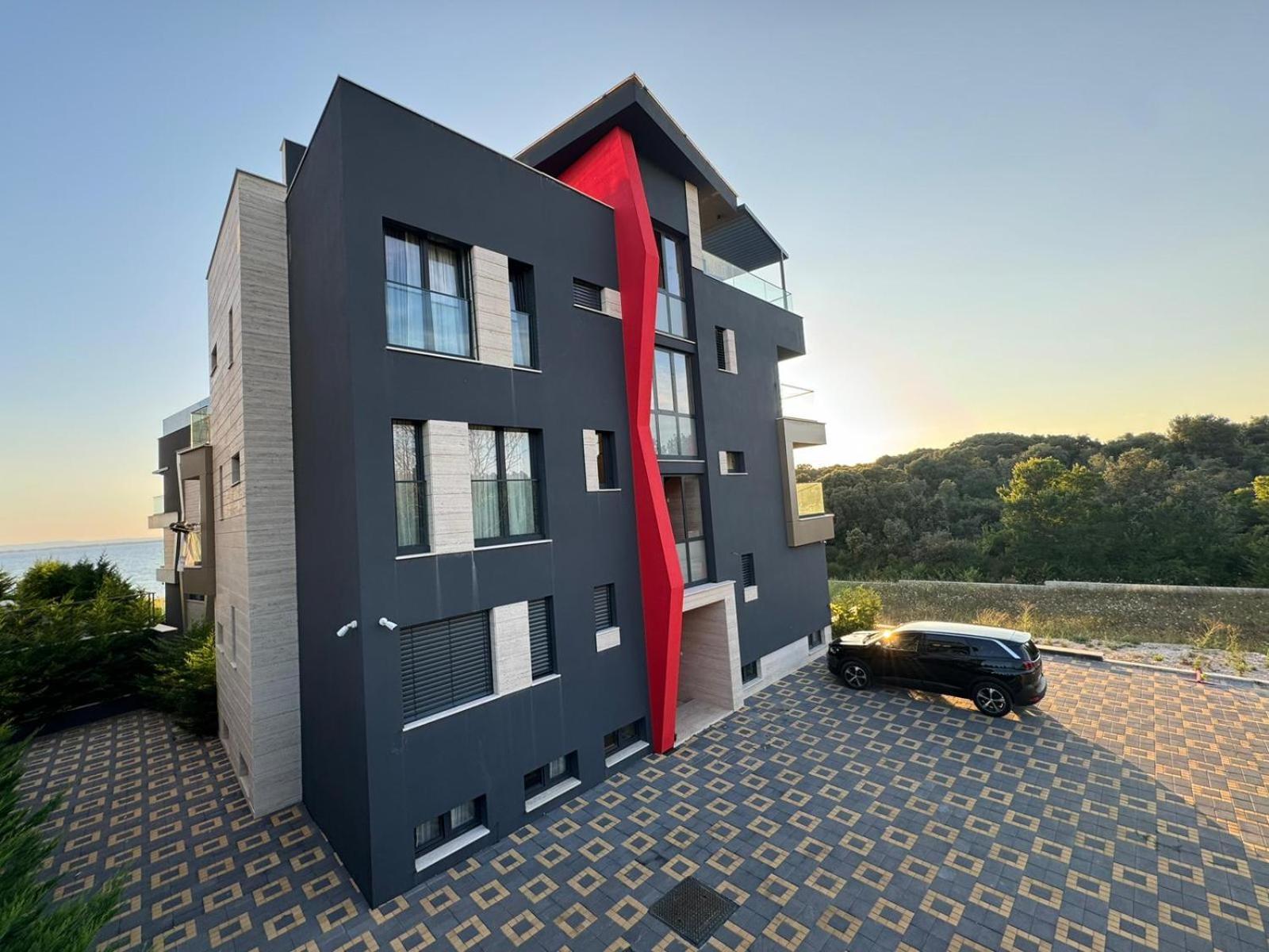 Apartment Luxury Larimar Kožino